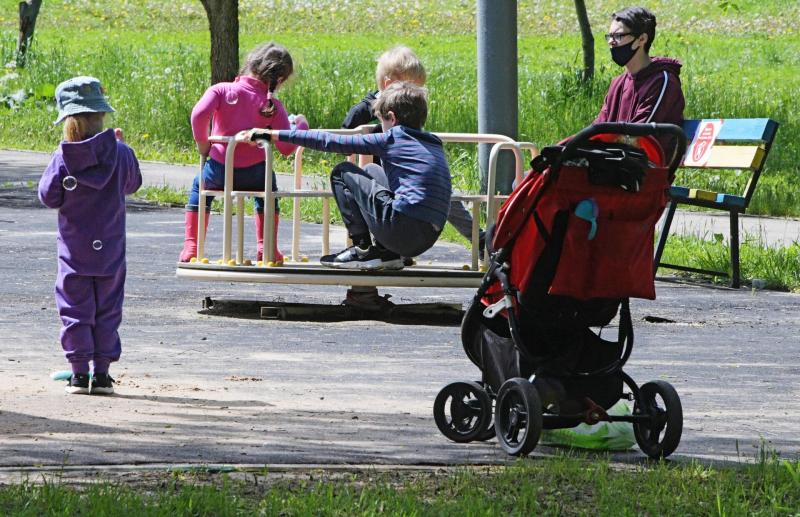 Как выбрать детскую коляску: основные критерии и рекомендации