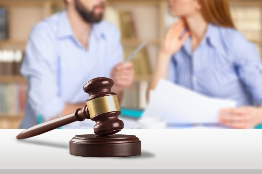 Почему стоит обратиться к адвокату при разводе